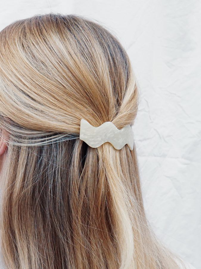 Ivory Wavy Hair Clip