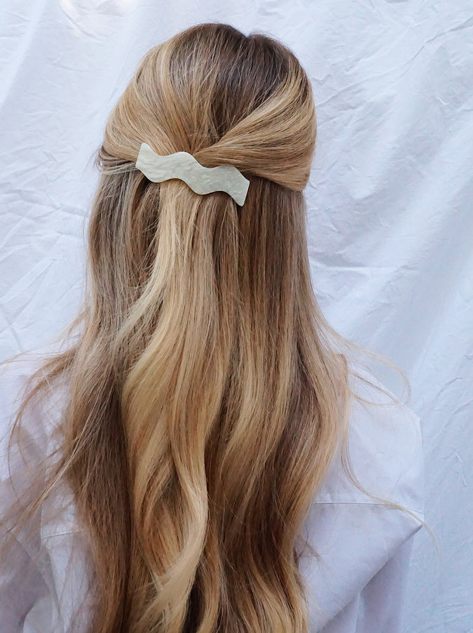 Ivory Wavy Hair Clip