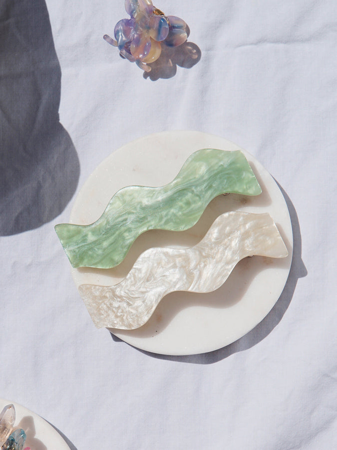 Mint Wavy Hair Clip